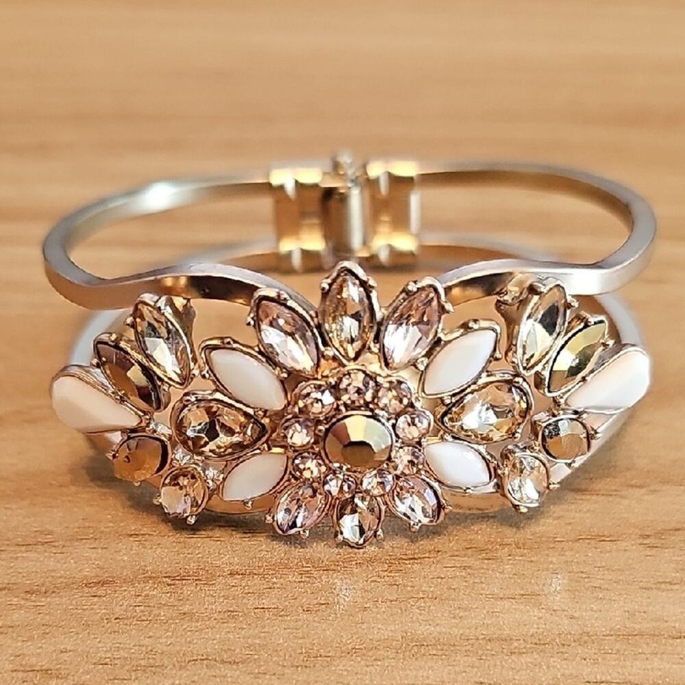 Vintage 1960's Dazzling Floral Goldtone Rhinestone Split Clamper Bling Bracelet